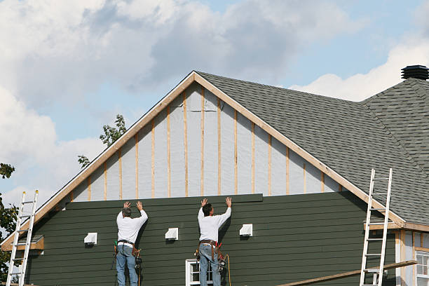 Professional Siding Contractor technician working in Holbrook, PA